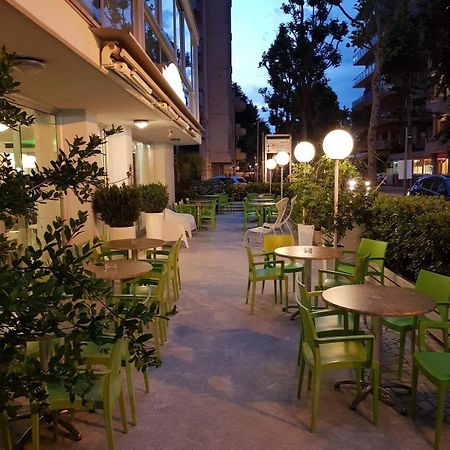 Hotel Konrad Marebello Екстер'єр фото