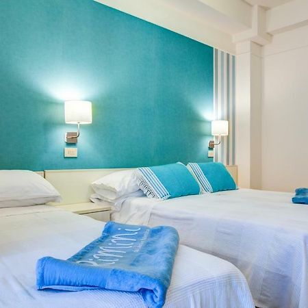 Hotel Konrad Marebello Екстер'єр фото