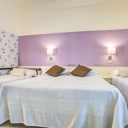 Hotel Konrad Marebello Екстер'єр фото