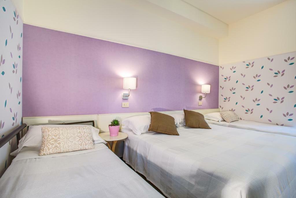 Hotel Konrad Marebello Екстер'єр фото